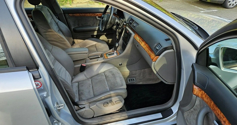 Audi A4 cena 16999 przebieg: 269800, rok produkcji 2003 z Trzebiatów małe 407